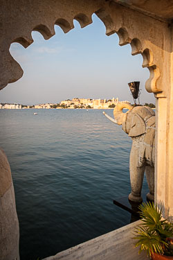 Lake-Pichola.jpg
