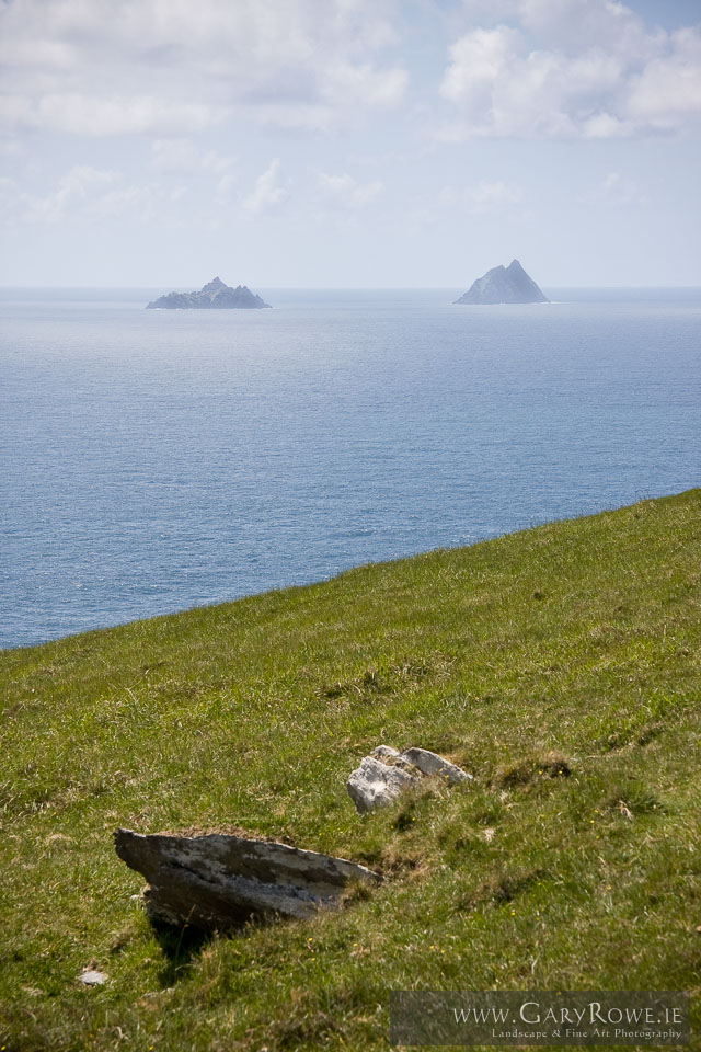 The-Skelligs-from-Bray-Head,-Valentia-Island.jpg