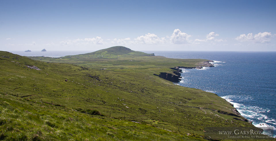 Valentia-Island,-with-Bray-Head-and-the-Skelligs-in-the-distance.jpg