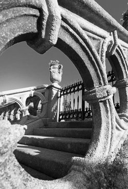 Railings_at_Kilruddery_Gardens.jpg